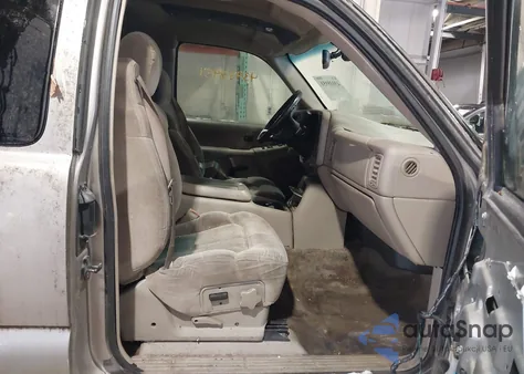 2001 Chevrolet Silverado 1500 Ls из США, поврежденный, VIN 2GCEK19T611226066